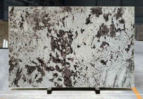 Đá Granite Everest