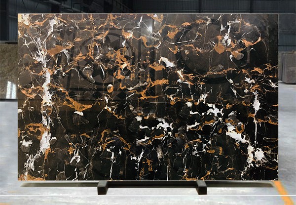 Đá Marble Đen Hoa Vàng